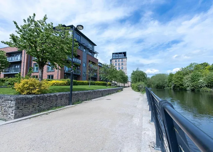 Leeds Haven Niche 1 2 Bedroom Apartments With Cityscape Views By Belvilla
